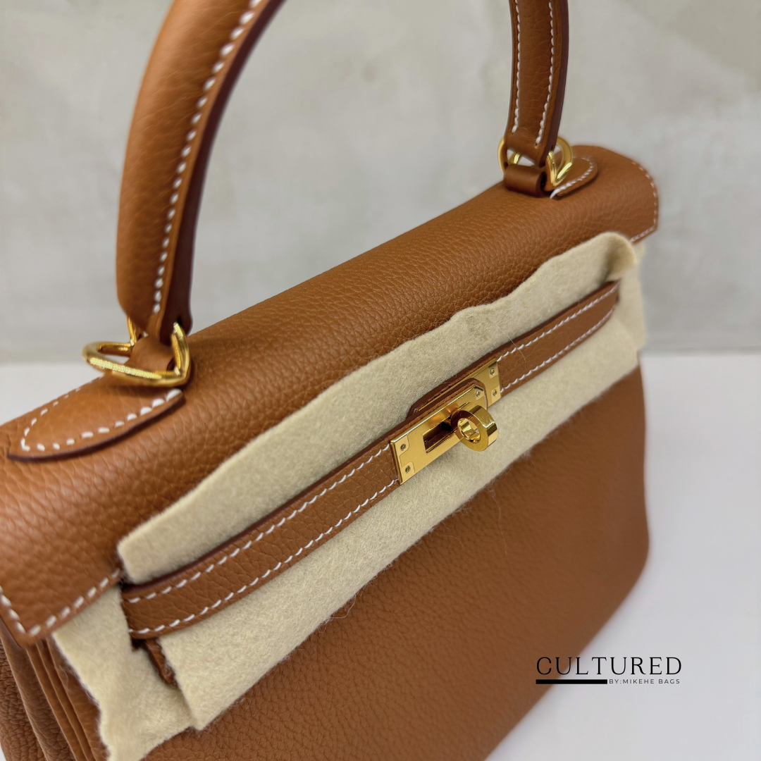 Hermès Kelly 25 in Gold on Gold