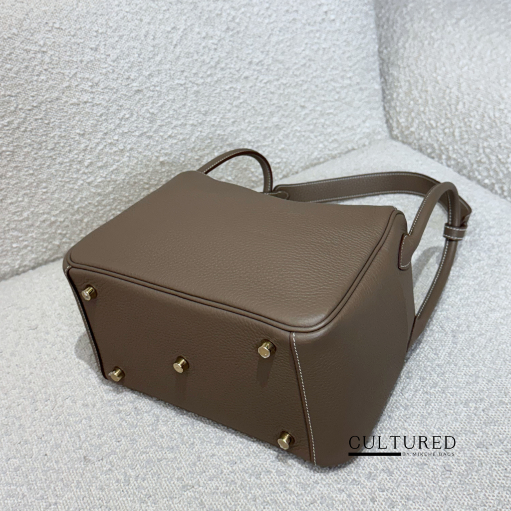 Hermès Lindy 26 in Etoupe