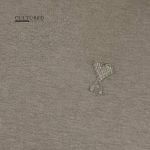 Ami De Coeur T-Shirt in Taupe