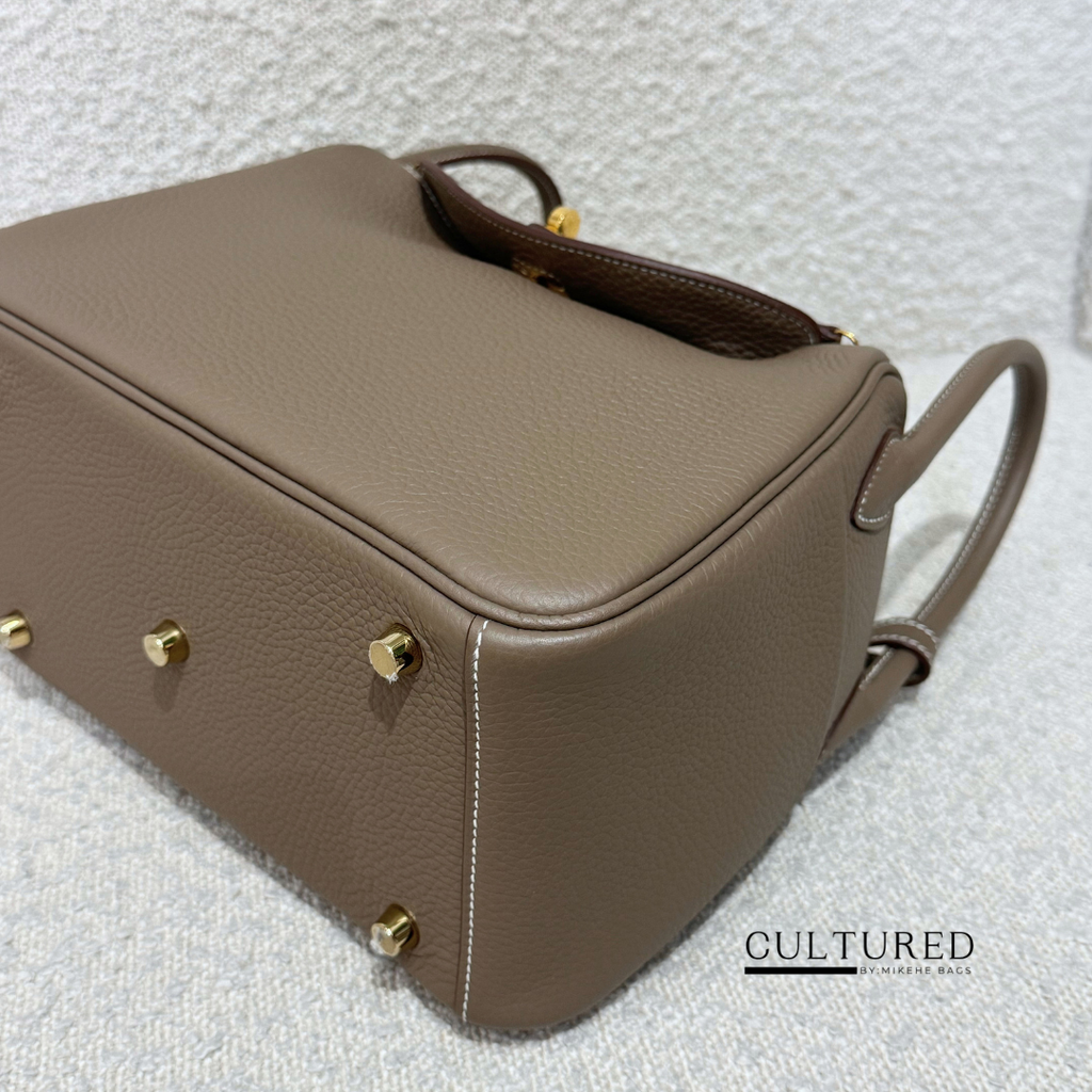 Hermès Lindy 26 in Etoupe