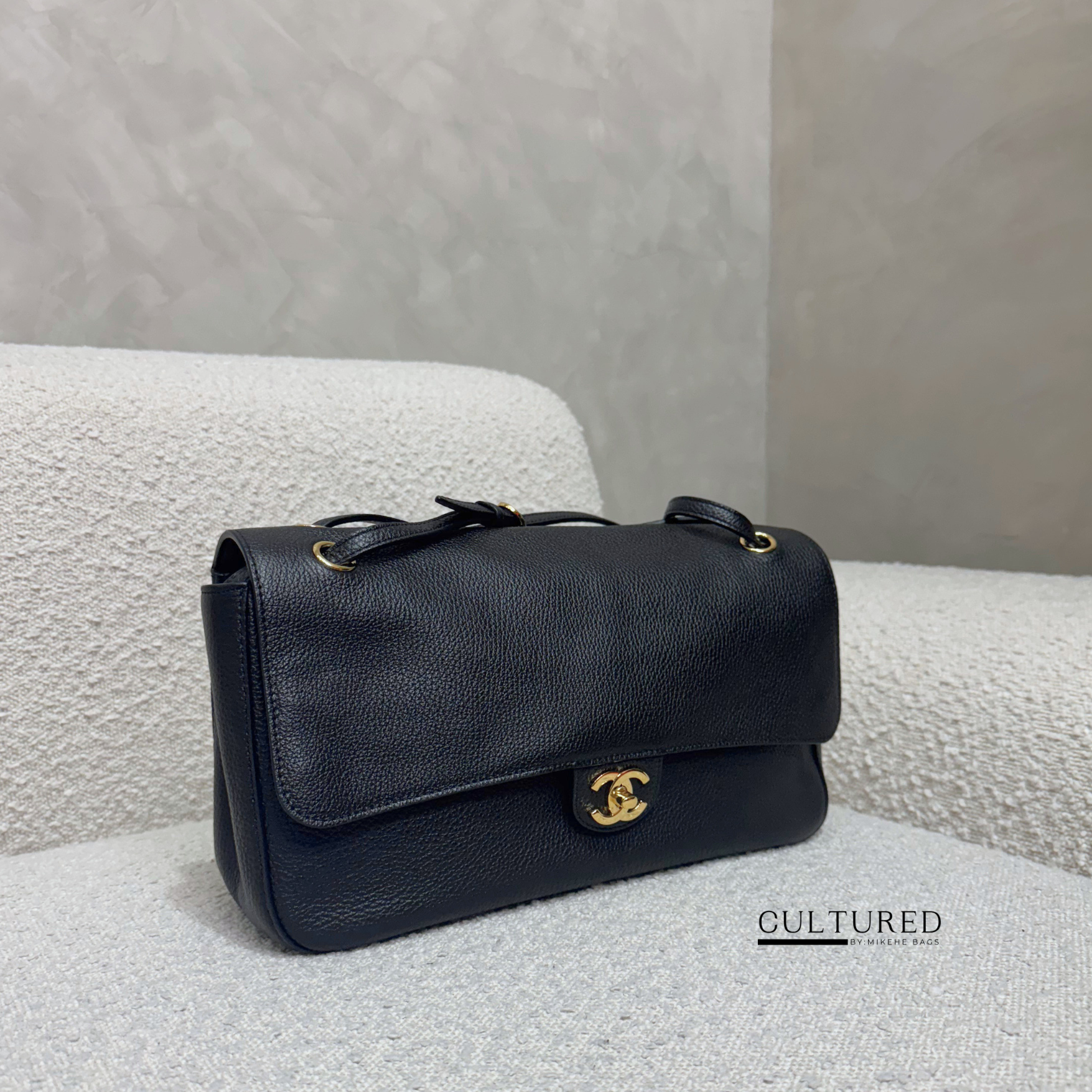 Chanel Maxi Flap 32 cm