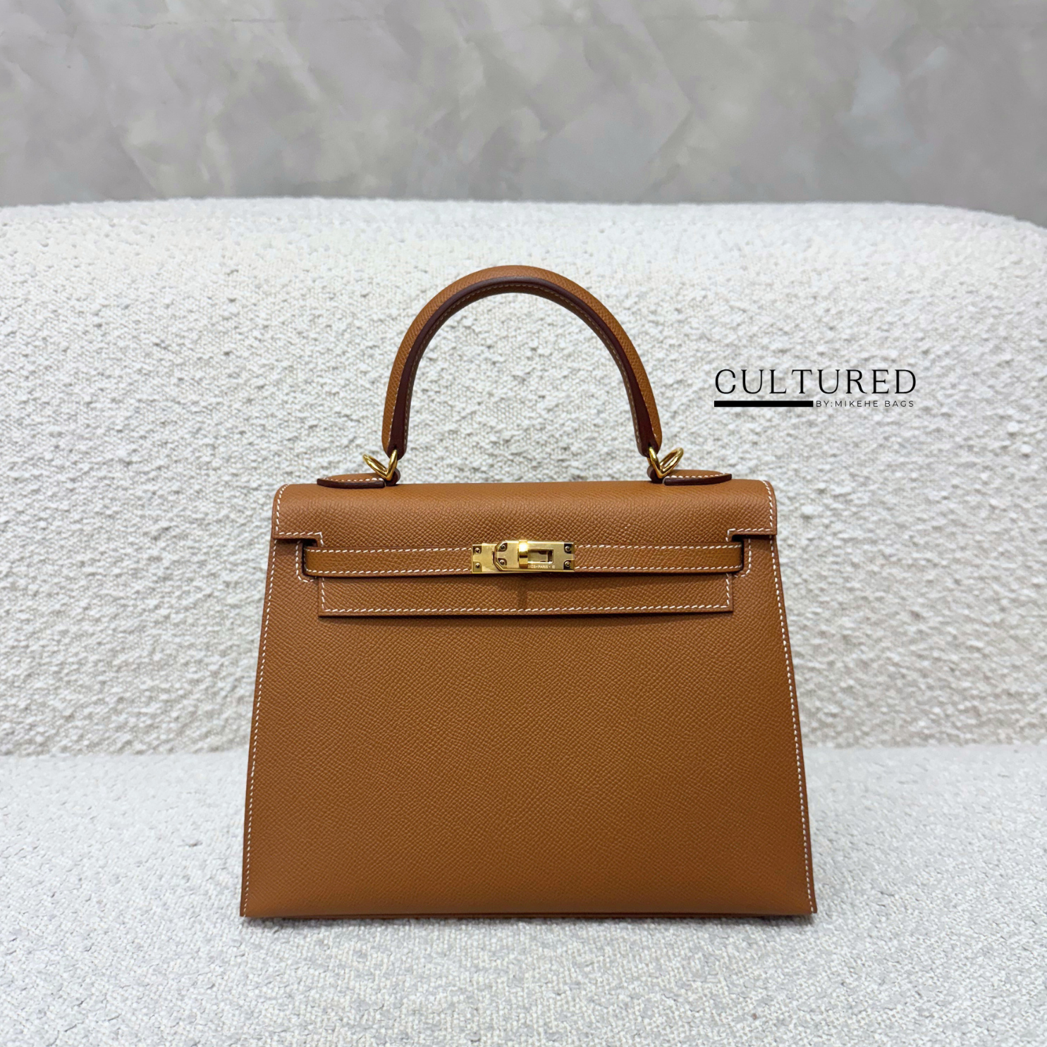 Hermès Kelly 25 in Gold on Gold