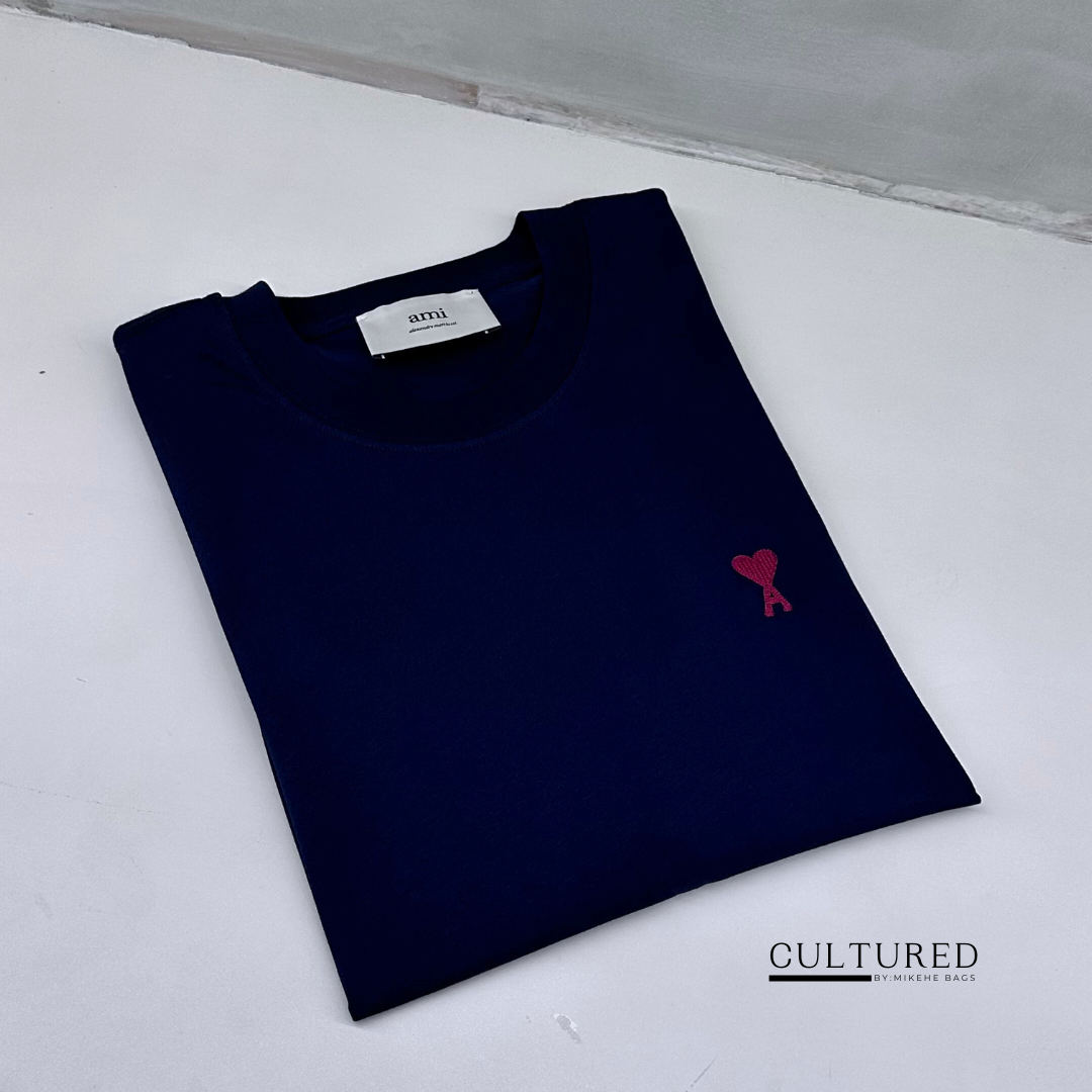 Ami De Coeur T-Shirt in Navy