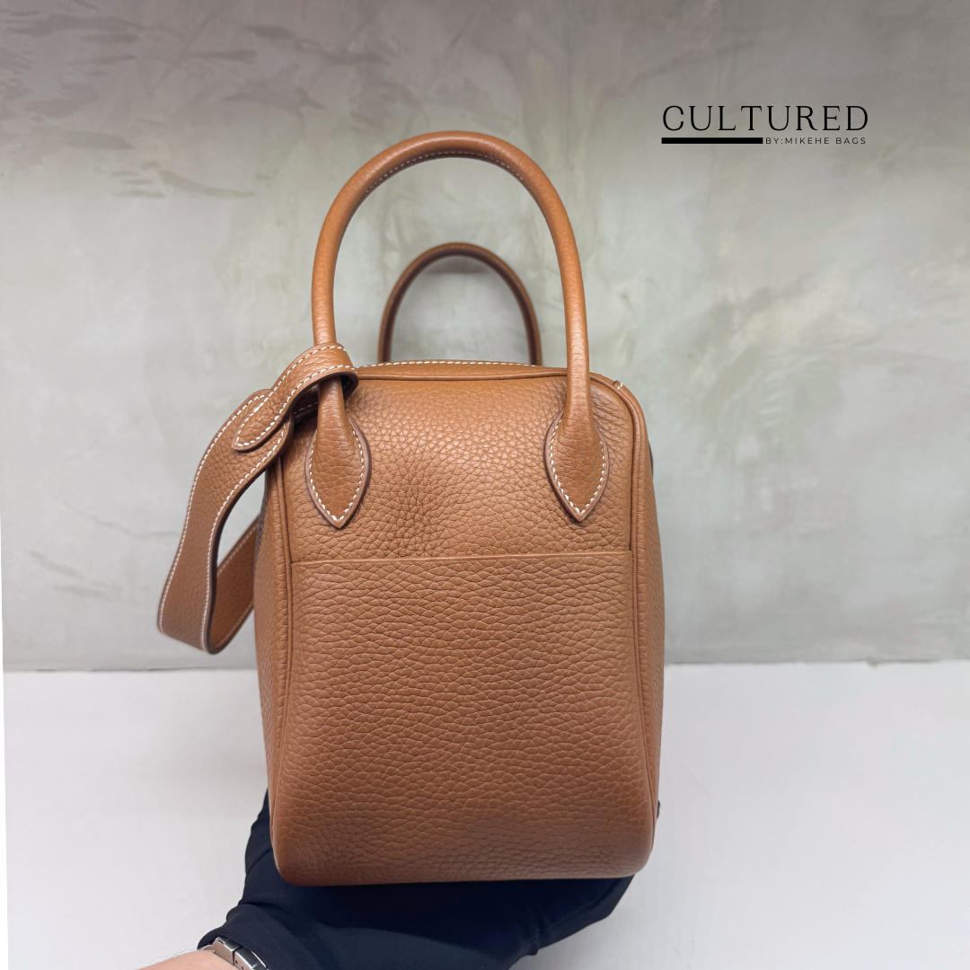 Hermès Lindy 26 in Gold