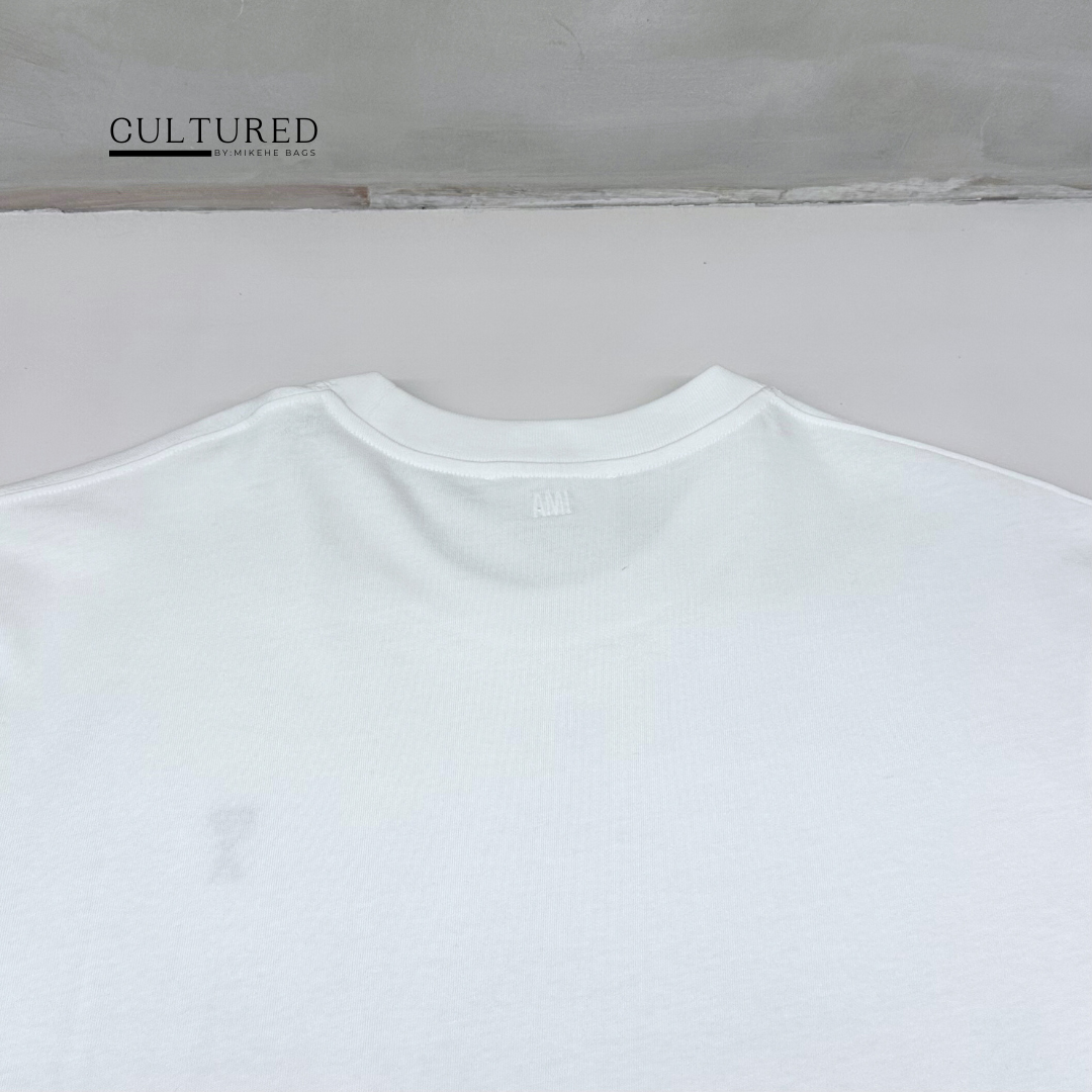 Ami De Coeur Christmas Edition T-Shirt in White