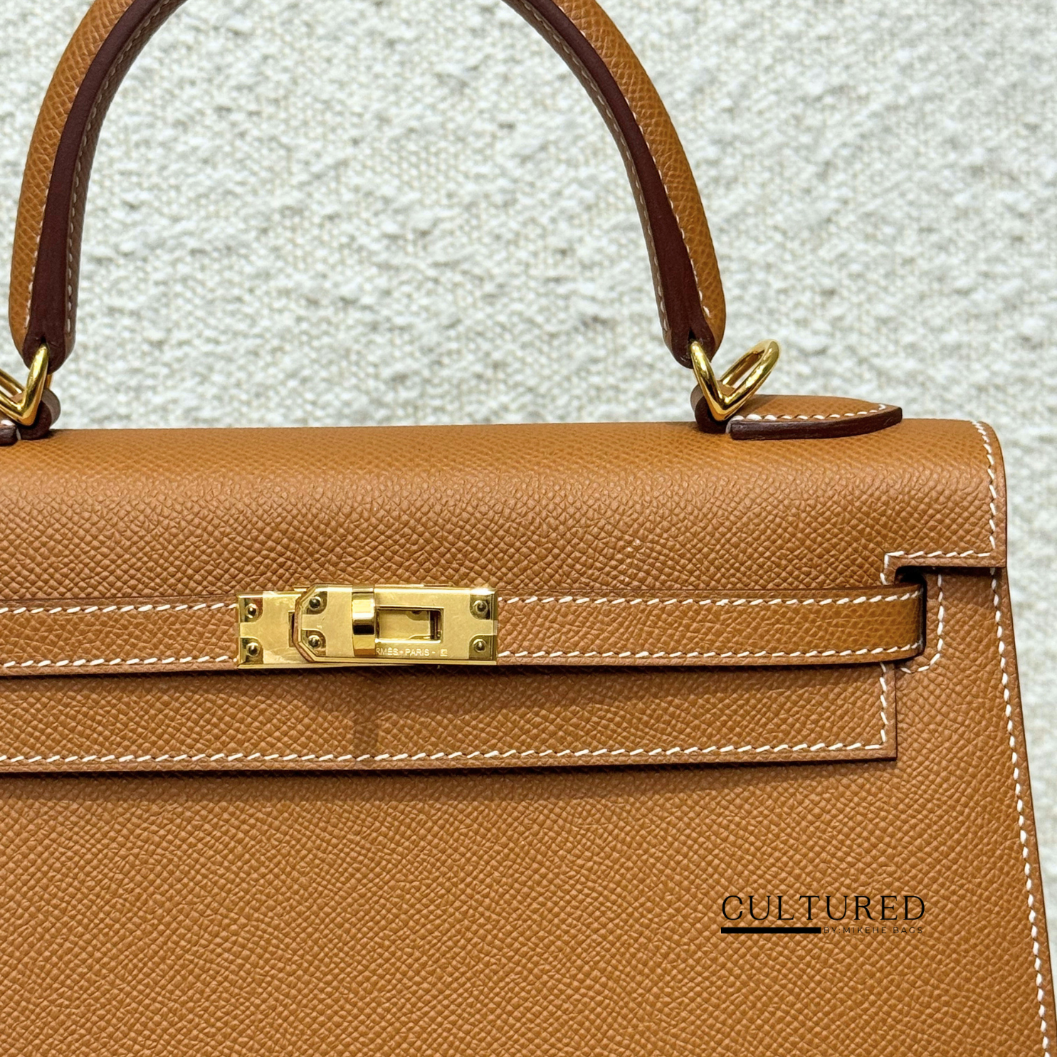 Hermès Kelly 25 in Gold on Gold