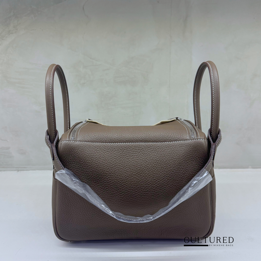 Hermès Lindy 26 in Etoupe