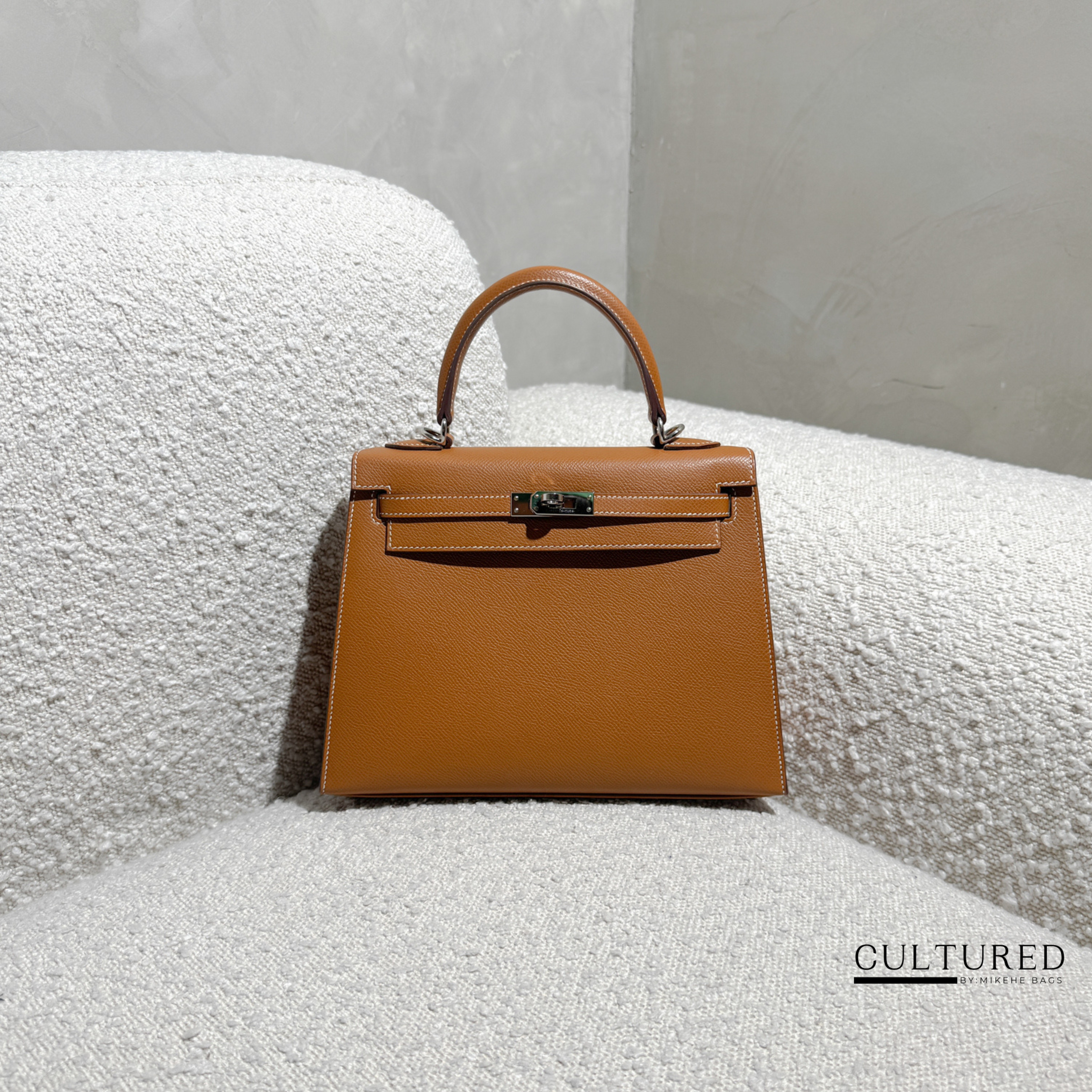 Hermès Kelly 25 in Gold
