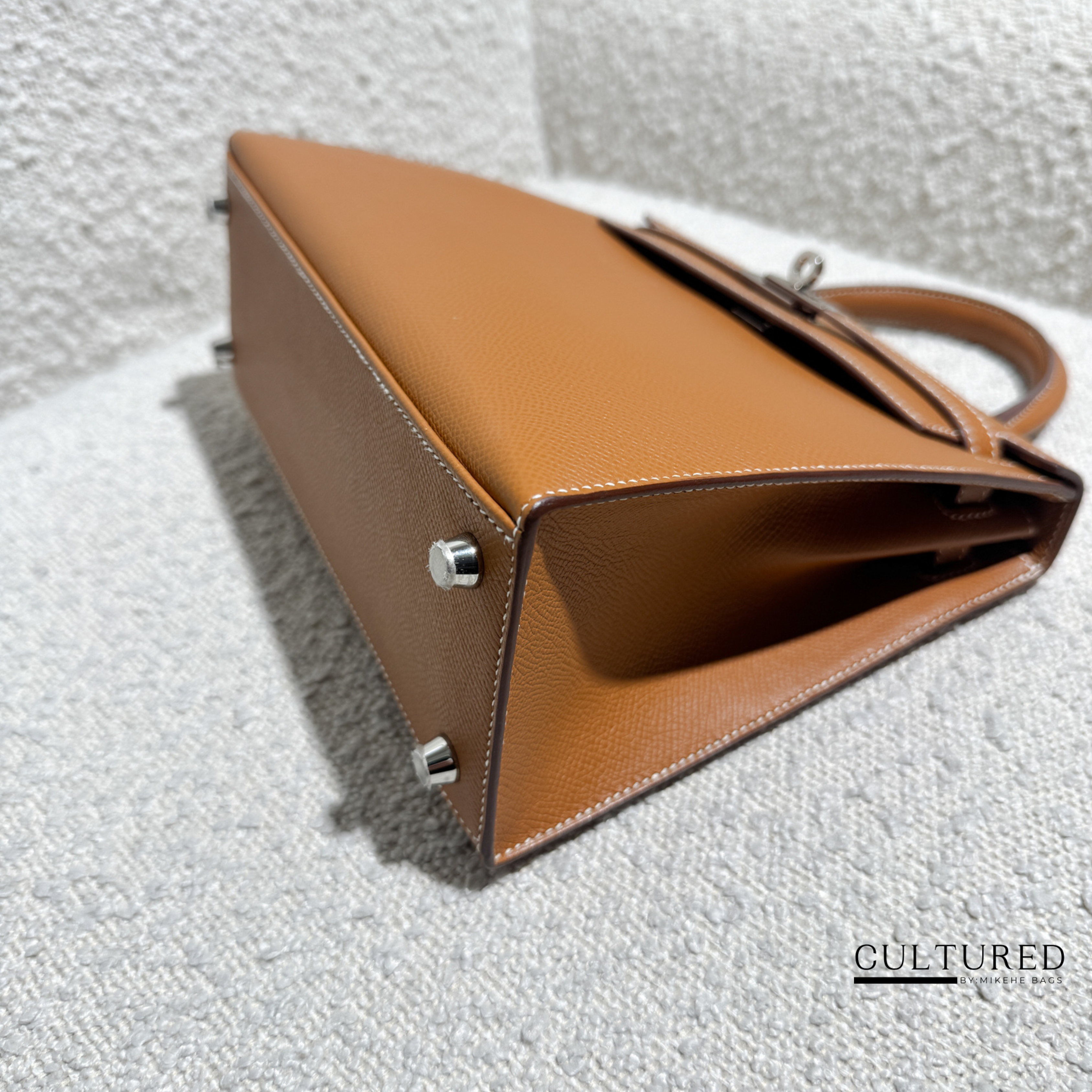 Hermès Kelly 25 in Gold