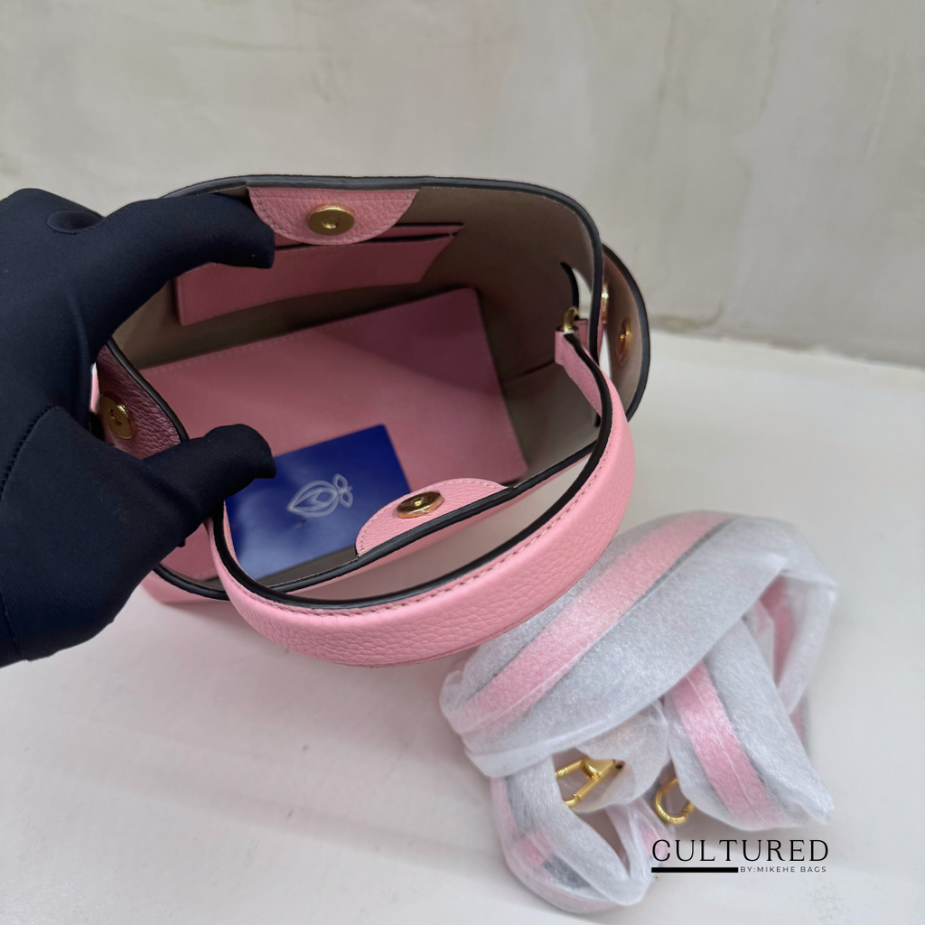 Fleuron Mini Swann in Rose Bonbon