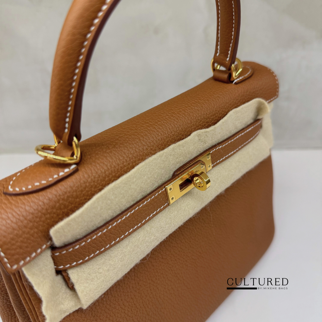 Hermès Kelly 25 in Gold on Gold
