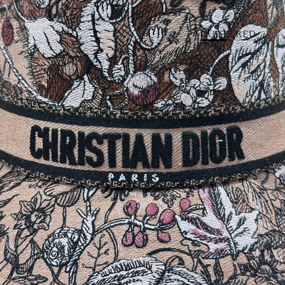 Dior D-Bobby Bucket Hat